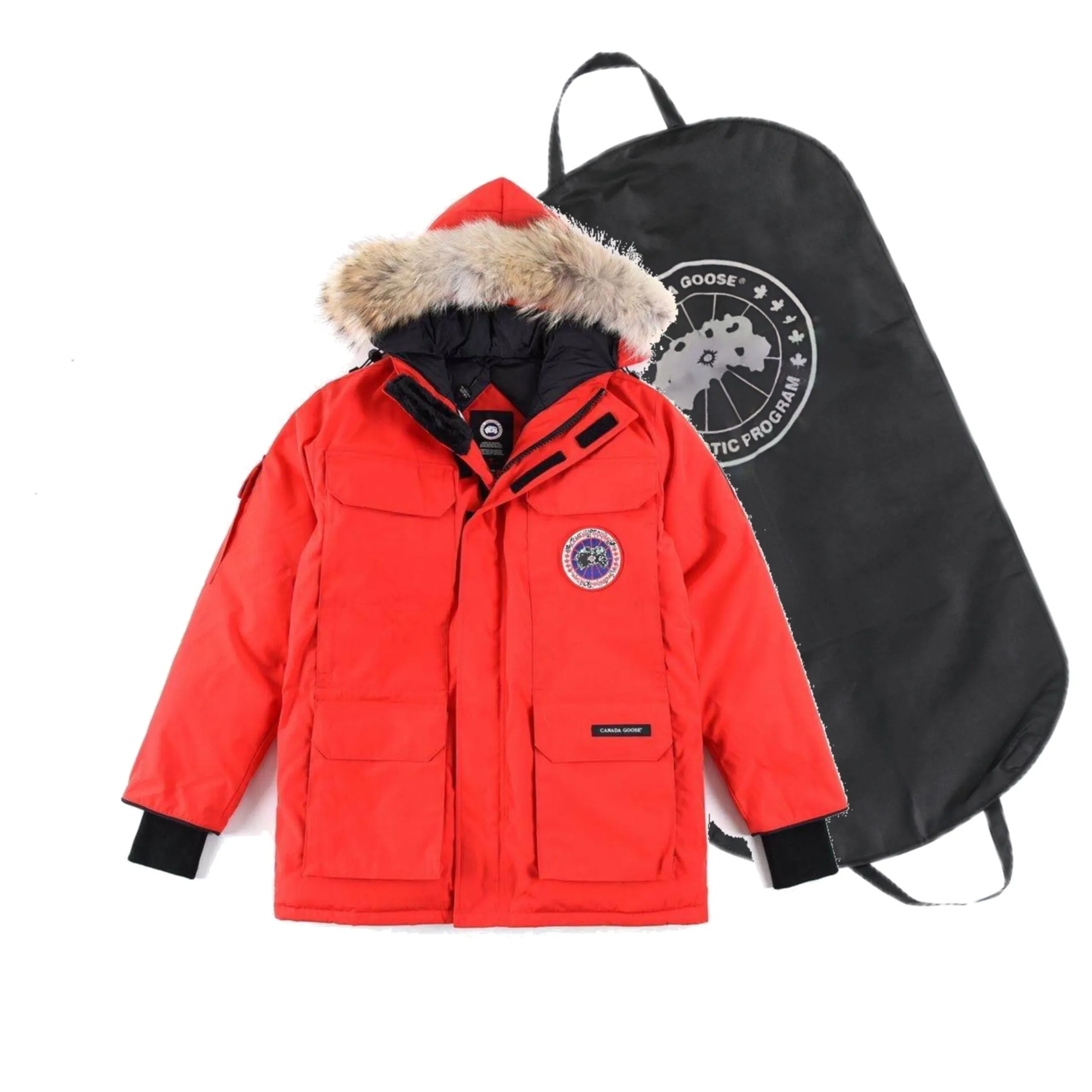 P780 with dust bag) Canada Goose Canada Goose #Expedition expedition parka classic down jacket ➖ Imported 21-count polyester-cotton blended original fabric [last year’s 16-count/18-count hard fabrics have been completely eliminated, this year all use 21-count genuine synchronized fabrics, the soft mid-band feels delicate and textured], genuine synchronized Feather-Light 10D waterproof coated fabric, made of 84.5% polyester fiber and 15.5% cotton, 100% the best feel in the entire network! ➖ The genuine official website is synchronized with the national standard 80 white duck down, you can check the official website customer service, there will never be a series of misleading claims such as 90 down or goose down! ➖ Using the best nylon lining with double double-layer sealing design, velvet-proof No. 7 needle + grid-filled down ready-made garments, there is 100% no so-called velvet running! ➖ The cuffs are designed with thickened seamless threads, and the collar and pockets are lined with top-quality polar fleece to keep you warm and comfortable! ➖ Yoshida YKK provides original custom-made electroplated sliders. YKK two-way lockable zippers are tight and smooth and will not peel off paint! ➖ 3M composite guarantees that the Velcro is the same as the original, durable, and all accessories and hardware are custom-made! ➖ Imported BEHRINGER embroidery machine to customize the 10,000-needle embroidery logo, 98% of which can be reproduced to restore the original logo. You can check and compare on the official website! ➖ The fur collars are all made of large pieces of Western Canadian blue wolf hide, ensuring that each fur collar is 13-15cm wide! 08 models for men and women SIZE: XS S M L XL XXL